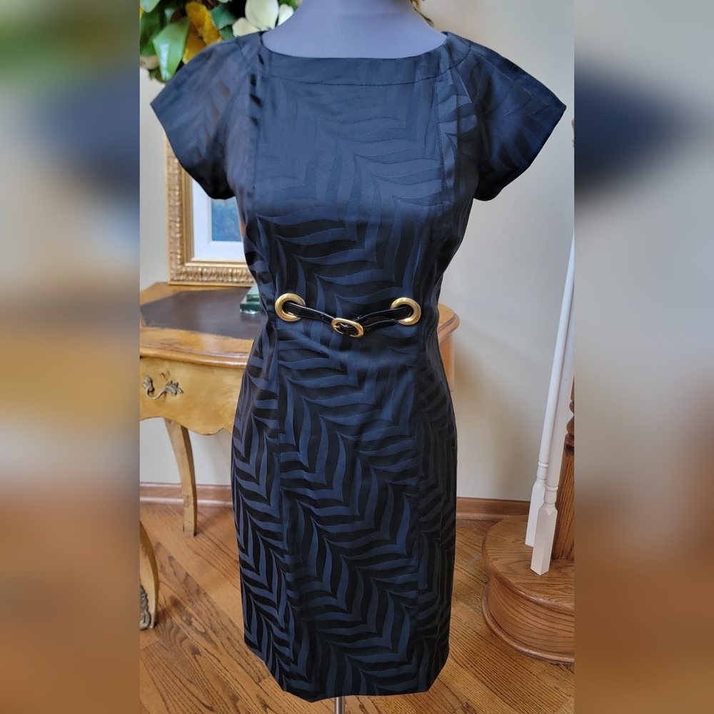 NWOT CHETTA B BLACK JAQUARD COCKTAIL SHEATH DRESS COTTON ELASTIN ZIP UP LINED 10